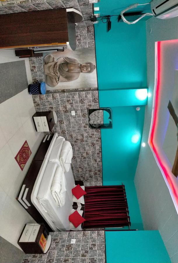 Hotel Bachchan Palace Varanasi Exterior foto