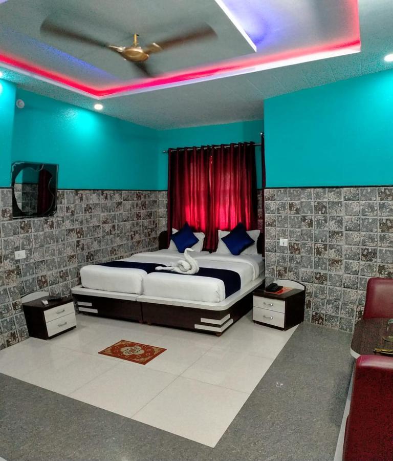 Hotel Bachchan Palace Varanasi Exterior foto