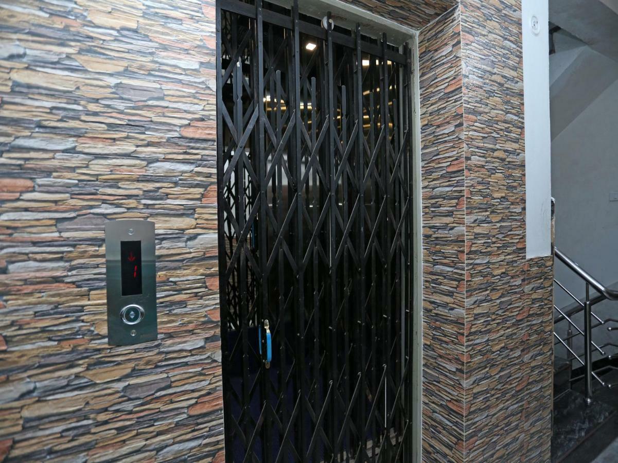 Hotel Bachchan Palace Varanasi Exterior foto