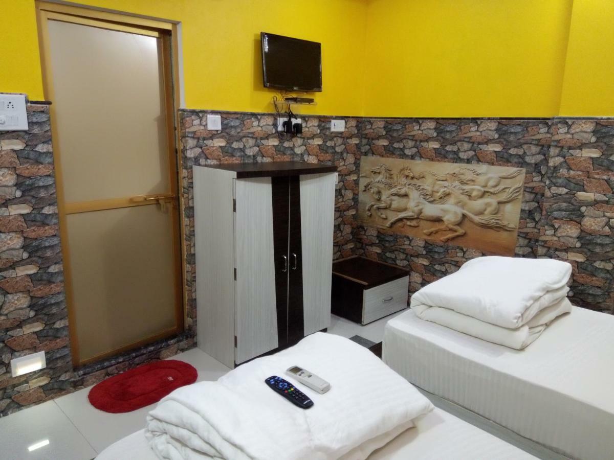 Hotel Bachchan Palace Varanasi Exterior foto